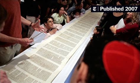 Challenging Tradition Young Jews Worship On Their Terms The New York