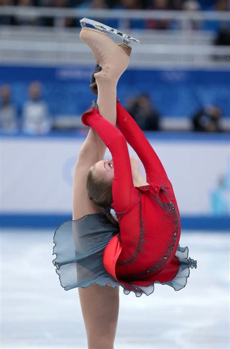 Who Is Yulia Lipnitskaya 5 Things To Know About The Russian Skating