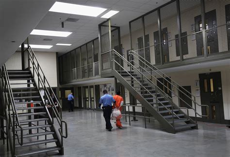 Report Americas Prison Population Is Growing Again