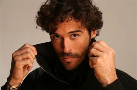 Con chadia rodriguez e rose villain che raccontano un immaginario diverso dell'hip. Intervista all'attore Aron Marzetti: Brando Salani in ...