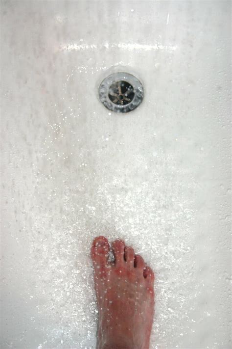 3 Terrible Showering Habits That Could Ruin Your Bathroom Experience Flood Brothers Plumbing