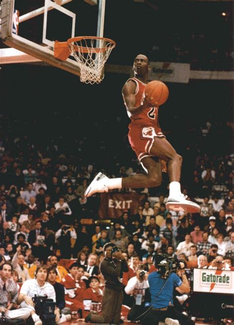 Sneaker Watch Michael Jordan Wearing The Cement Air Jordan Iii Complex