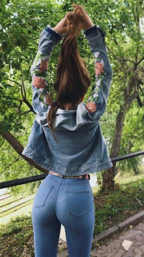 Jeans Babes Photo