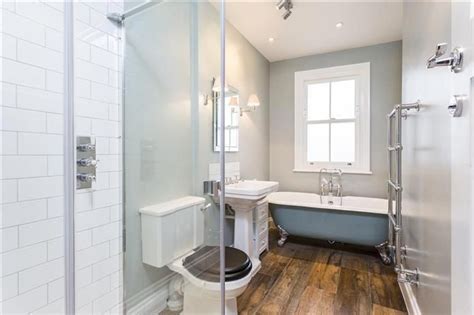 You will be amazed to see different children washroom extras set on this topic. dulux light blue bathroom paint | Blue bathroom decor ...