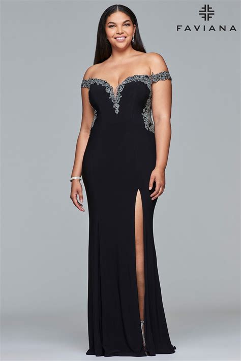 Faviana 9437 In 2020 Plus Size Prom Dresses Plus Size Evening Gown
