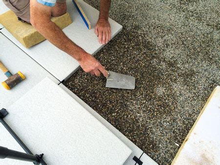 Einfarbig oder kombiniert leicht zu verlegen. Die Vielfalt von Terrassenplatten - Garten Blog