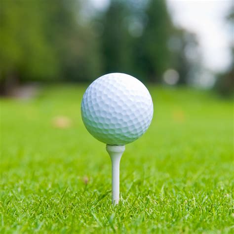 What should you look at when putting a golf ball? golf-ball-on-tee - Woodward Free Will Baptist Church