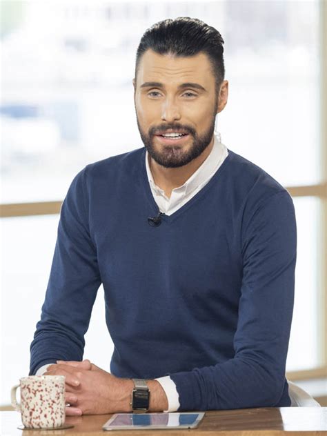 I was once mugged by a fox. series 12 episode 2. Rylan Clark-Neal apologises for sexual assault comments