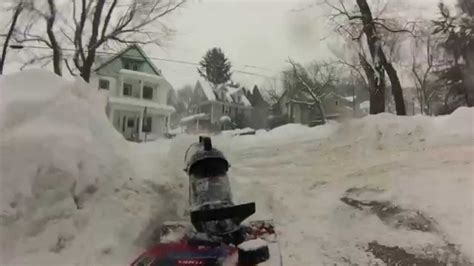 Clearing Drivewaysidewalks With Toro Snow Blower 3115 Time Lapse