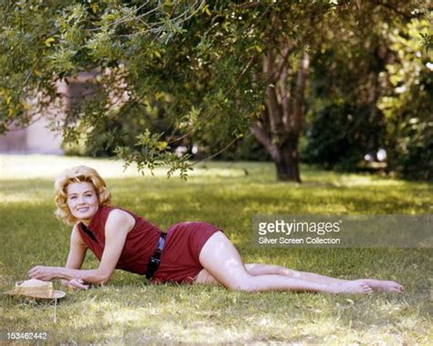 American Actress Angie Dickinson In A Red Playsuit Circa 1955 Photo D