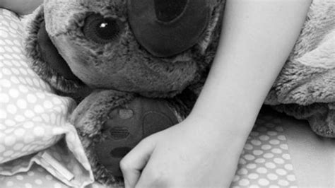 Infierno En Casa Madre Vendió A Su Hija De 8 Años A Un Pedófilo Su