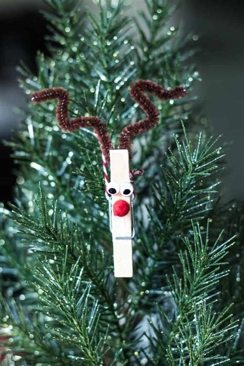 Clothespin Reindeer Ornaments {easy Diy Christmas Ornament Idea}