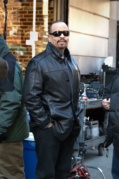 'for mature audiences' ice t leader of bodycount & the final level twitter gang. Ice-T - Wikipedia
