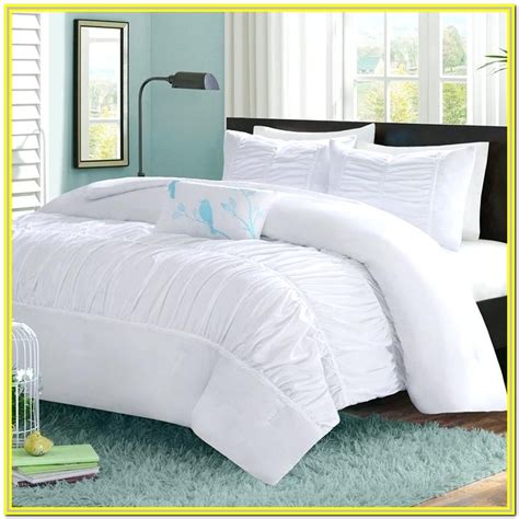 White And Grey Comforter Set Bedroom Home Decorating Ideas Wvq3lav8db