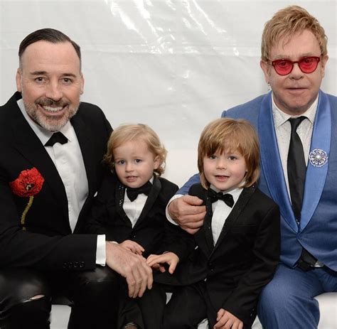 Love elton john's music & taupin's lyrics. Dolce & Gabbanas Streit mit Elton John über Leihmütter - WELT