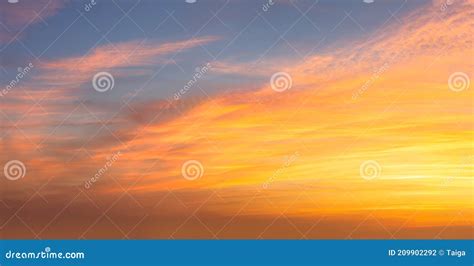 Ave Real Sunrise Sundown Sky Background With Gentle Colorful Clouds