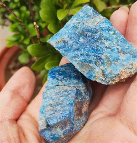 160g Raw Natural Blue Apatite Mineral Crystals Rough Stone