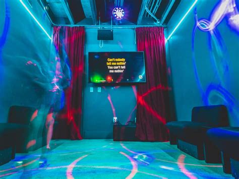 10 awesome karaoke bars in miami to sing your heart out