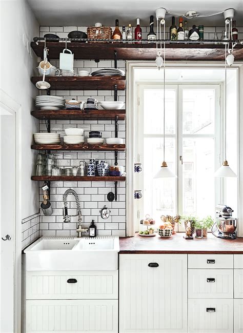 16 Tiny Kitchens That Prove Bigger Isnt Always Better Laurel Home