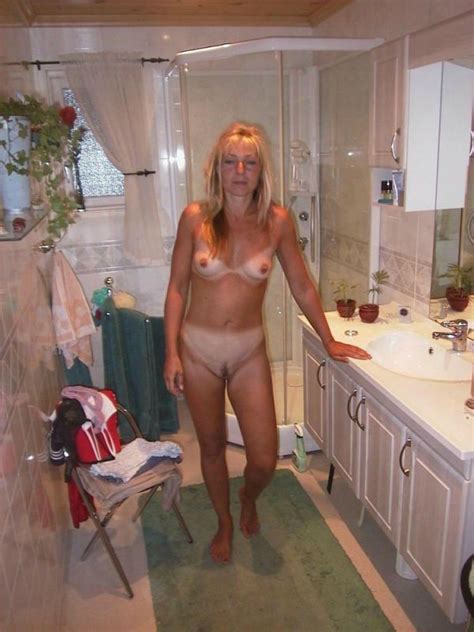 Private Wife Nude