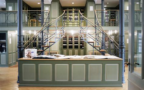 Für kinder, jugendliche, eltern sowie lehrpersonen die stadtbibliothek katharinen, beim. Bibliothek - Textilmuseum St. Gallen | Schönste Zeit Magazin