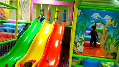 Indoor Playground Fun Childrens Play Area With Inflatable