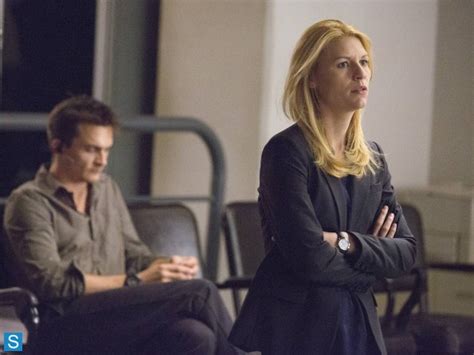 Homeland Episode 310 Good Night Promotional Photos Carrie