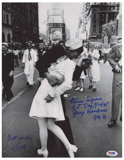 Lot Detail Photo Of The Iconic Times Square Kiss To Celebrate The End