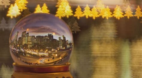 Snowglobes Around The World With Images Snow Globes Globe Paper Globe