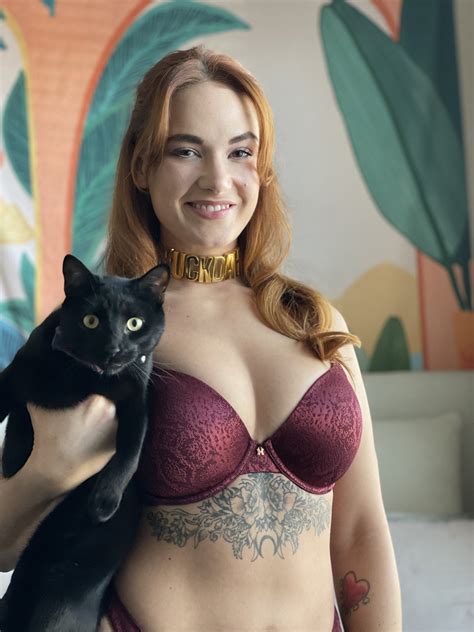 Tw Pornstars Pic Siri Dahl Twitter Reply To This Thread With Your Best Pet Photos I