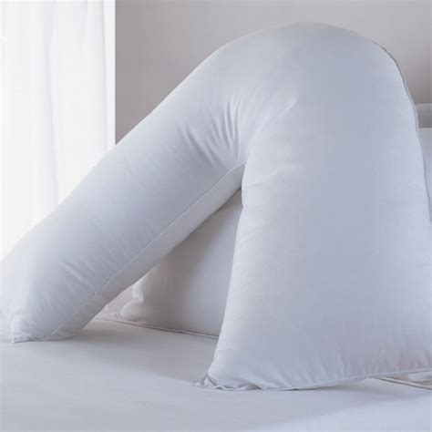 V Neck Pillow