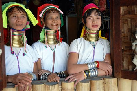 Kenalan Dengan 5 Suku Pedalaman Di Asia Tenggara Mister Aladin Travel