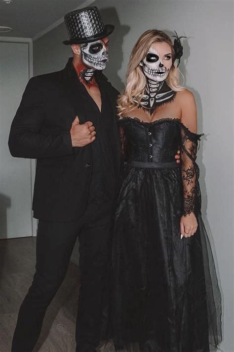 Spooky Skeleton Couples Costume Best Couples Costumes Diy Couples