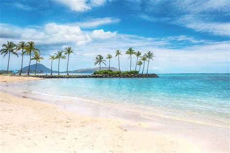 Discover The Most Popular Honolulu Beaches