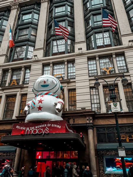 New York City Christmas decorations  The best places to visit