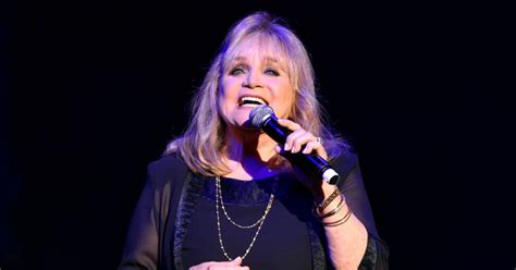 Dazzling Barbara Mandrell At 71 Will Lit Your Christmas Eve