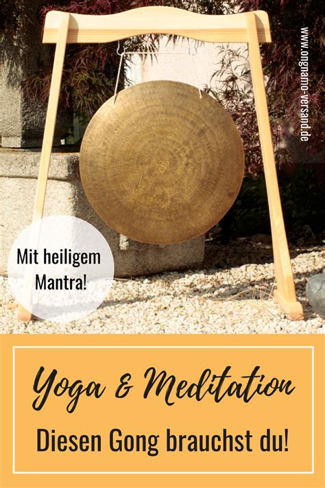 Der schöne Gong mit heiligem Mantra ist ideal für Yoga und Meditation