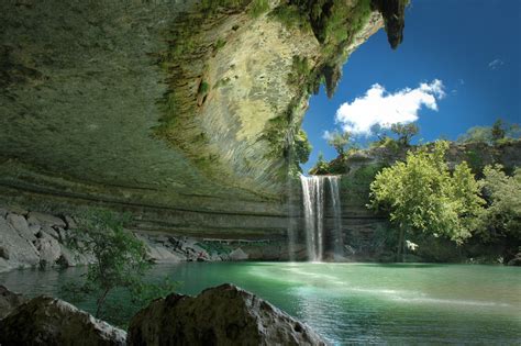 Amazing Natural Waterfalls Wallpapers Hd Desktop Computer
