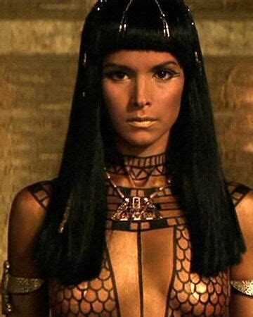 Patricia velásquez Egyptian fashion Mummy movie
