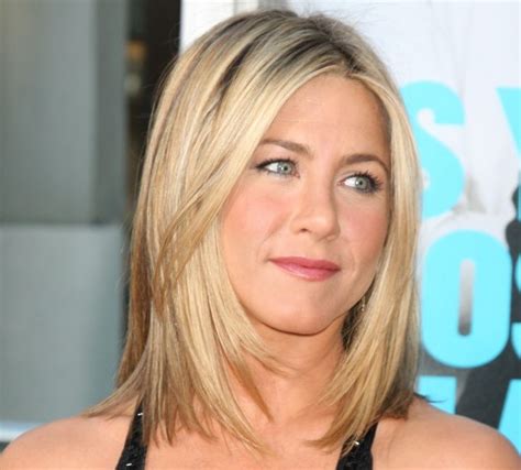 8 Best Jennifer Aniston Short Hairstyles Of All Time Hair System