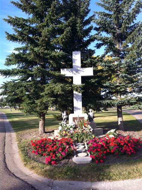 Holy Cross Cemetery In Edmonton Alberta Find A Grave Cemetery