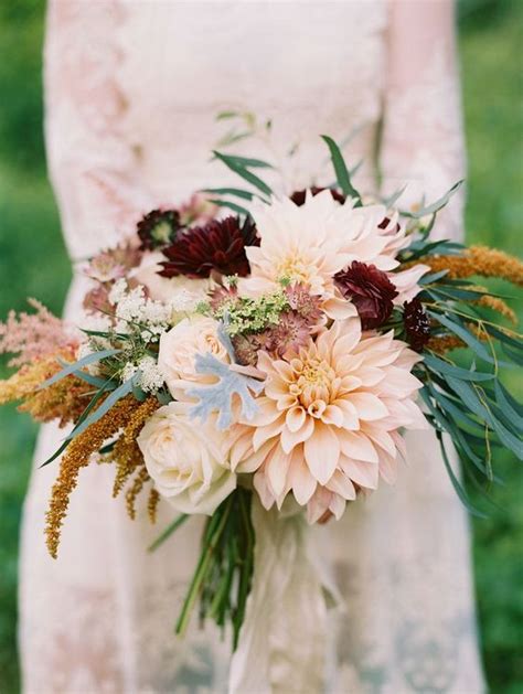 15 Dreamy Dahlia Wedding Bouquets Weddingsonline