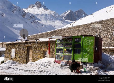 Shop In The Salang Pass Afghanistan Stock Photo Alamy