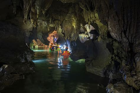 Discovering Cha Loi Cave In Quang Binh