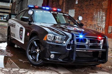 Exhilarating performance often means a hefty fuel bill, and that's the case here. 2014 Dodge Charger Pursuit | Top Speed