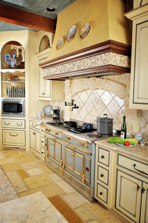 Various french country kitchen cabinets suppliers and sellers understand that different people's needs and preferences about their kitchens vary. 65 best images about French Country Kitchens on Pinterest ...