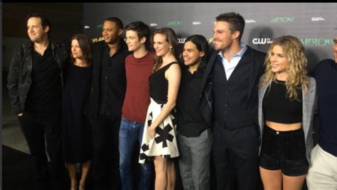 Caffeinated Frozen Brain Dgct2 The Cast And Crew Of The Flash And