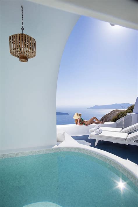 12 Sensational Cave Pools In Santorini Cave Pool Santorini Hotels Pool