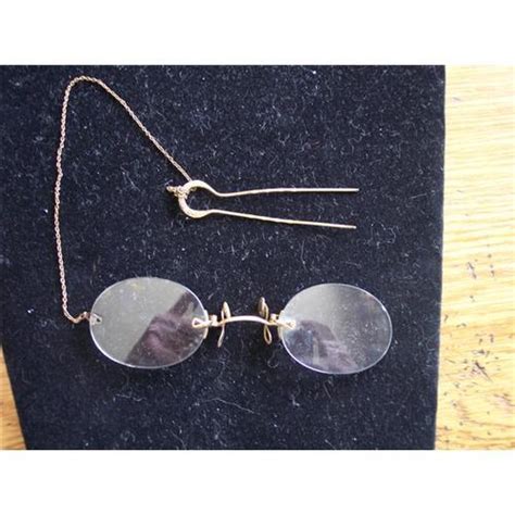 antique eyeglasses with chain and gold hairpin 941302