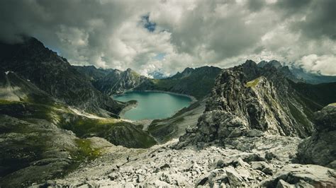 Thick Clouds Over Mountains And Lake 4k Ultra Hd Wallpaper Background